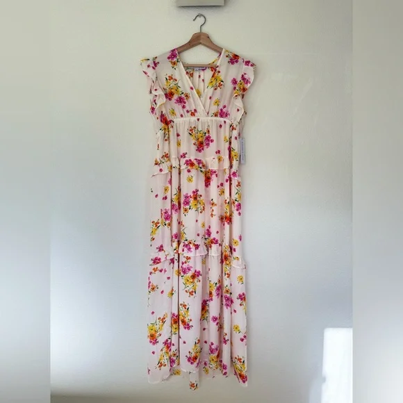 Emma & Michele Floral Maxi Dress - Picture 2 of 7